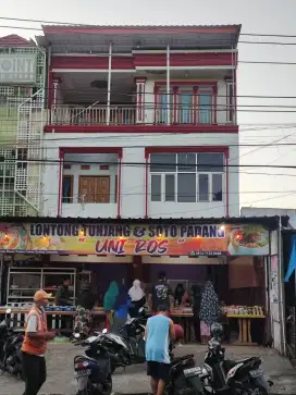 RUKO 2 Pintu, 3 Lantai