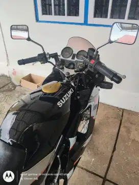 Suzuki RGR R 150 cc 2 TAK