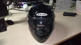 Helm Zeus 811. Mulus. Size L