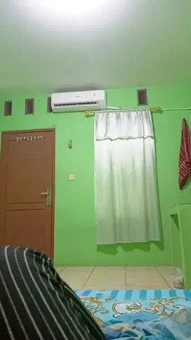 Jasa momong bayi