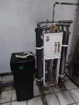 Instalasi pabrik air RO
