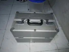 Kotak tas makeup