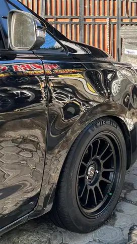 Velg venom r18 lobang 5