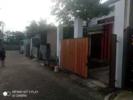 Dijual segera rumah Type 36/72 bersama isinya