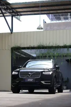 VOLVO XC90 T8 AWD Recharge 2024 Hitam (Termurah)