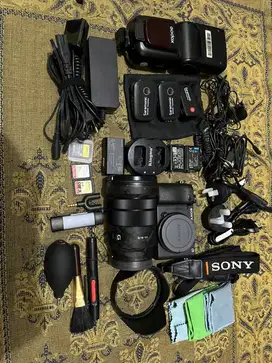 Mirroles sony a6400 & lens sony 18-105