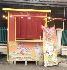 Container booth second