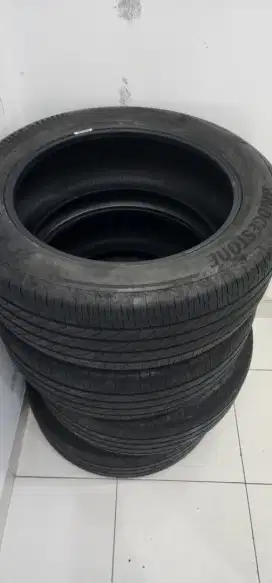 Ban Bridgestone 215/55/17 turanza 2022 ex HRv
