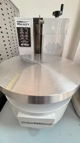 Cake Decorating Machine