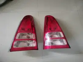 Lampu belakang innova lama ori