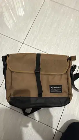 Dijual tas slempang bodypack