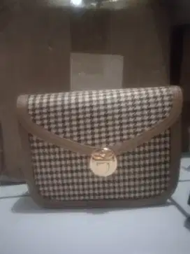 Jual macam macam tas impor. Bisa cod ya gaes