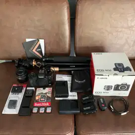 Canon M50 + MIC Saramonic + Tripod