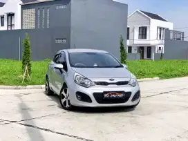 Dp.15jt KIA Rio AT 2013