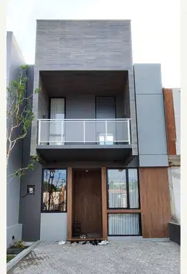 RUMAH STRATEGIS DEKAT KAMPUS , MALL , BANDARA SURABAYA