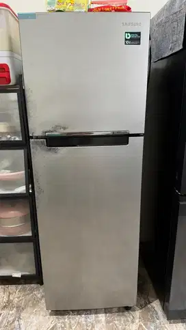 Kulkas SAMSUNG INVERTER