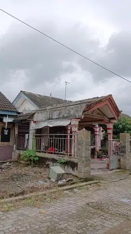 Dijual rumah tinggal