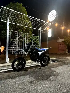 Motor viar cros x 150 modifikasi body full crf 150