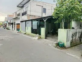 Tanah Bonus Bangunan Rumah 346m² Sumber Solo