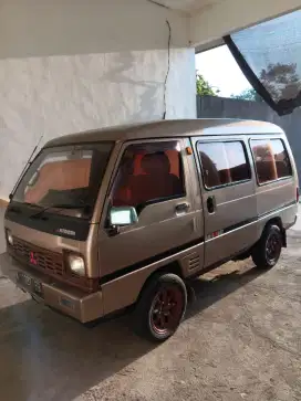 Mitsubishi Jetstar 1987