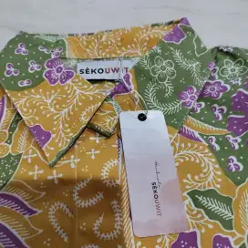 Jual cepat BU kemeja batik baru