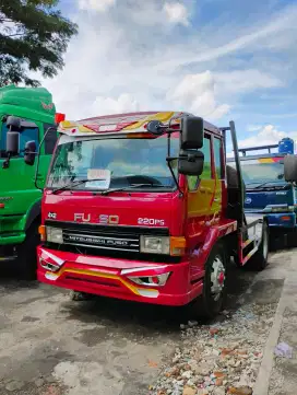 JUAL HEAD TRAILER ENGKEL FUSO FM 517 HS 2014