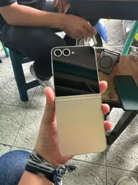 Z flip 5 8/256gb mulus lengkap