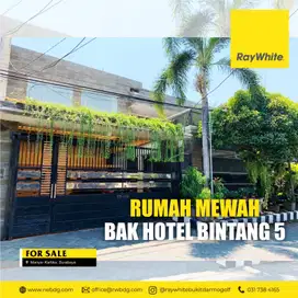 RUMAH BAK HOTEL BINTANG 5, JL. MANYAR KARTIKA III