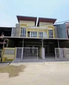 LAST UNIT! Rumah Tingkat Mewah di Permata Harapan Baru dekat Jakarta!