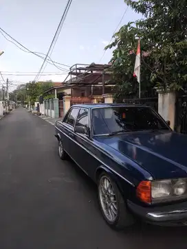 Mercedes-Benz E200 1986 Bensin