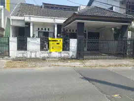 Rumah PINGGIR JALAN UTAMA, Pamulang Permai