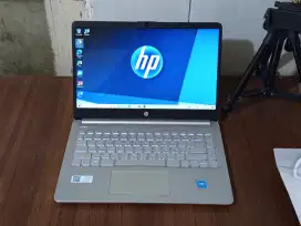 Laptop Hp 14s-dq3xxx/ Intel celeron N4500 / Ram 4 /256 GB