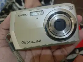 Camera Casio exilim 12.1 MP