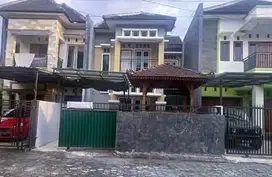 Rumah bagus di plemburan dekat sekolah Al Azhar UGM