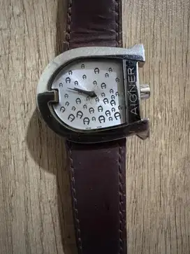 Jam tangan Aigner