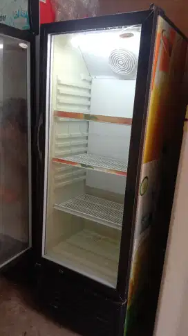 Kulkas. Freezer. Chiller. Showcase. Coldstorage. Pendingin minuman