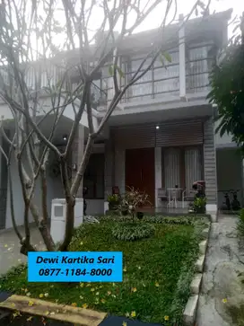 Rumah Nyaman 2 Lantai dg Balkon di Cluster Emerald Bintaro TK-16550