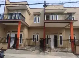 Siap Huni!! Rumah Sederhana 2 Lantai Nyaman di Pondok Ungu Permai