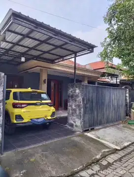 Dijual Rumah Luas di Citraharmoni