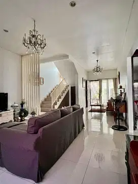 DIJUAL RUMAH DI CLUSTER ASERA FULL FURNISHED & SIAP HUNI