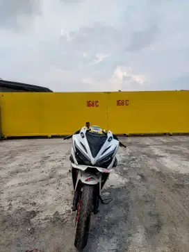Honda CBR 150 R
