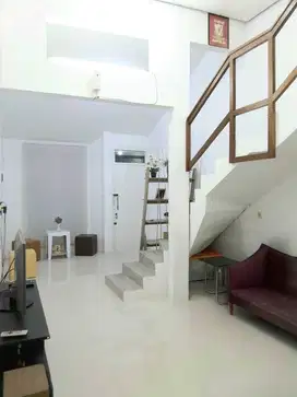 DIJUAL CEPAT  Rumah Luas Murah Strategis Di BARATA JAYA Surabaya Kota