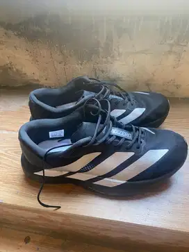 Sepatu running adizero evo sl
