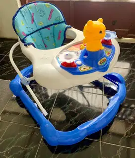 Baby Walker & Ada musik.