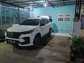 Fortuner GR 2.8