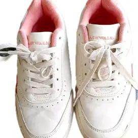 Sepatu Airwalk Radriel warna Peach size 38