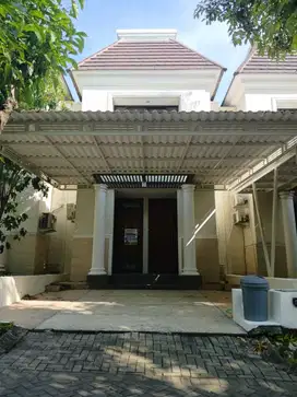 Disewakan Rumah 2lt Minimalis Di Taman Puspa Raya Citraland Surabaya