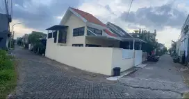 Dijual Rumah Hook Medokan Sawah Timur Rungkut