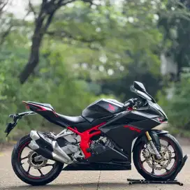 HONDA CBR 250RR NON ABS BLACK 2020 KM 11K PAJAK PANJANG SUPERB
