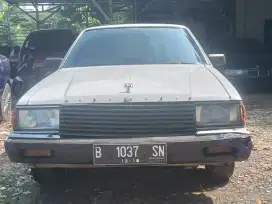 Nissan laurel  taun 88